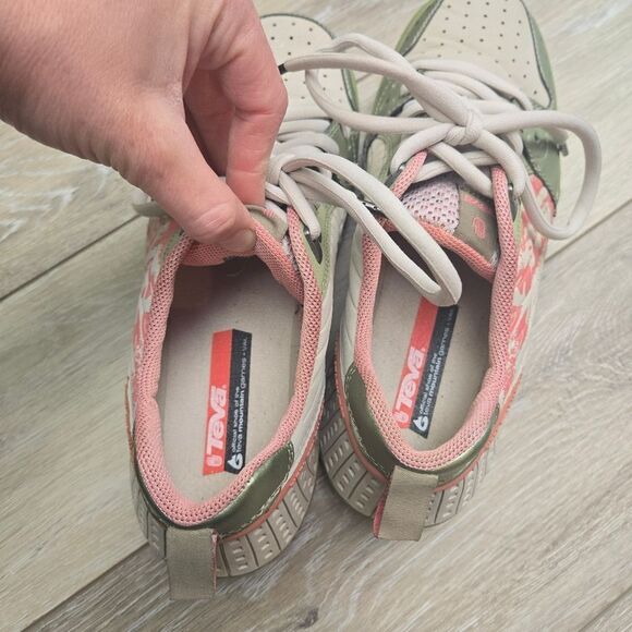 Teva Gnarkosi Water Shoes Pink Green Cream Wakeskating Drainage Grip Size 9 - Picture 8 of 10